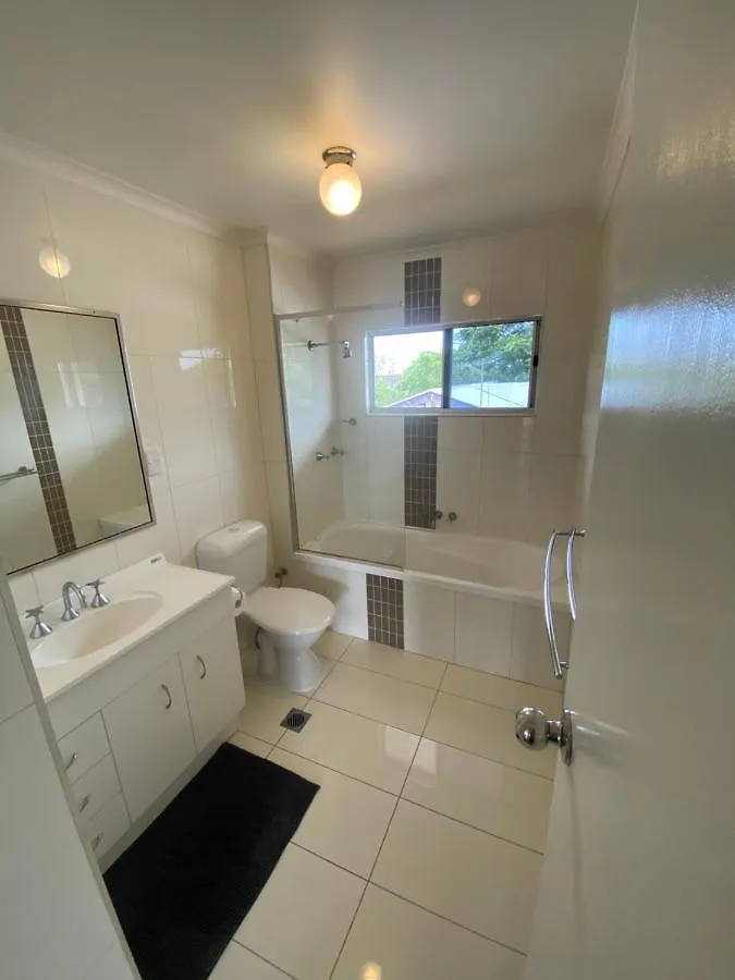 アパート Residential Two-Bedroom Unit On The Strand, Self-Check In, Wi-Fi タウンズビル オーストラリア